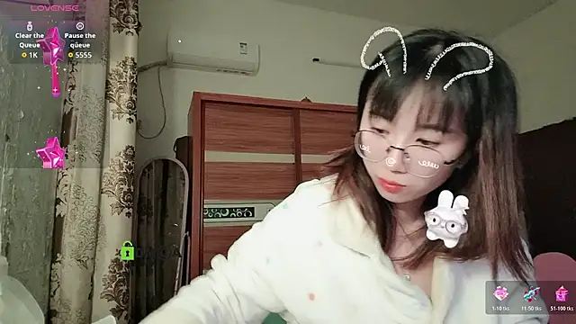 Lili 666 online show from 12/02/25, 09:43