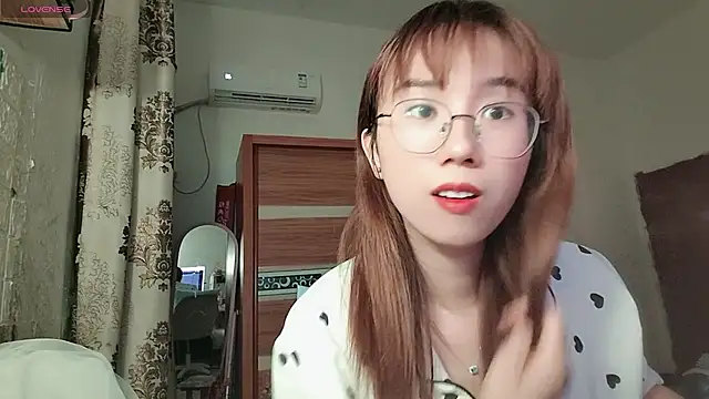 Lili 666 online show from 05/02/26, 04:12