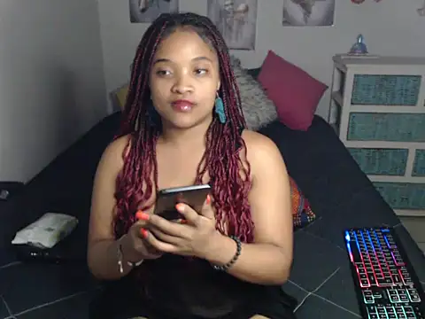 CREAMYCUPCAKExxx online show from 03/15/25, 04:21