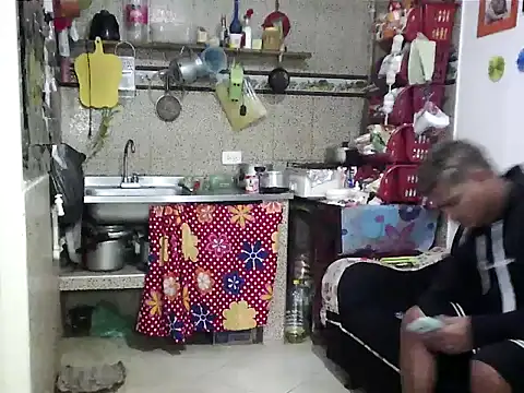 Snapshot of Boycuriousxxx chatting on 09/18/25, 11:34 Boycuriousxxx online show from 09/18/25, 11:34