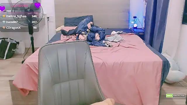 Snapshot of Na_baby chatting on 09/20/25, 03:35 Na baby online show from 09/20/25, 03:35