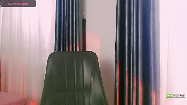 Snapshot of Na_baby chatting on 11/09/25, 06:12 Na baby online show from 11/09/25, 06:12