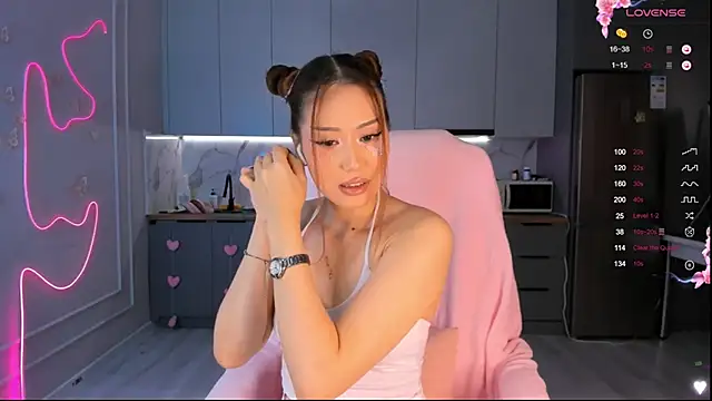 Snapshot of carpe_diemmm chatting on 11/10/25, 02:21 carpe diemmm online show from 11/10/25, 02:21