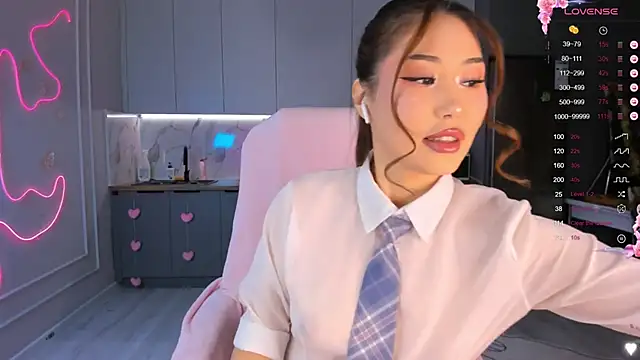 Snapshot of carpe_diemmm chatting on 11/27/25, 12:24 carpe diemmm online show from 11/27/25, 12:24