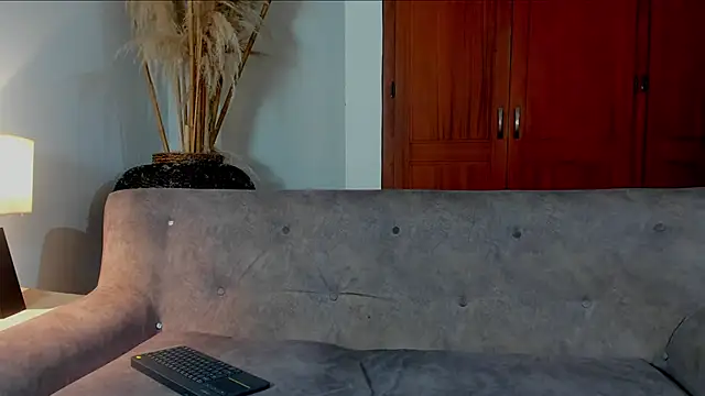 Snapshot of bravoboreal chatting on 11/04/25, 07:24 bravoboreal online show from 11/04/25, 07:24