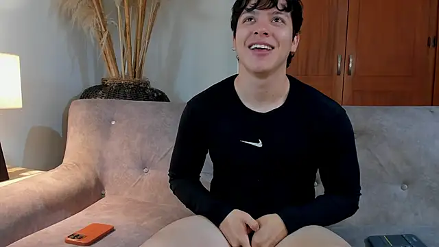 Snapshot of bravoboreal chatting on 12/02/25, 01:50 bravoboreal online show from 12/02/25, 01:50