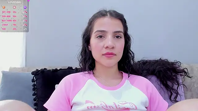 Snapshot of Miranda_doll_ chatting on 01/09/25, 04:17 Miranda doll online show from 01/09/25, 04:17