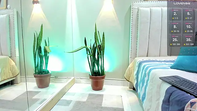 Snapshot of Miranda_doll_ chatting on 03/02/25, 03:48 Miranda doll online show from 03/02/25, 03:48