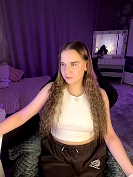 Lexi noah online show from 10/24/25, 09:33