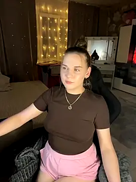 Lexi noah online show from 11/26/25, 09:27