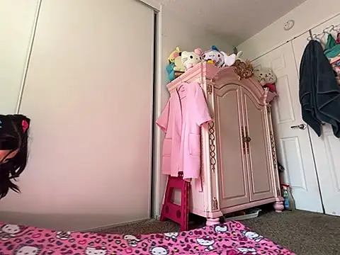 Onlypawzz online show from 06/16/26, 04:31
