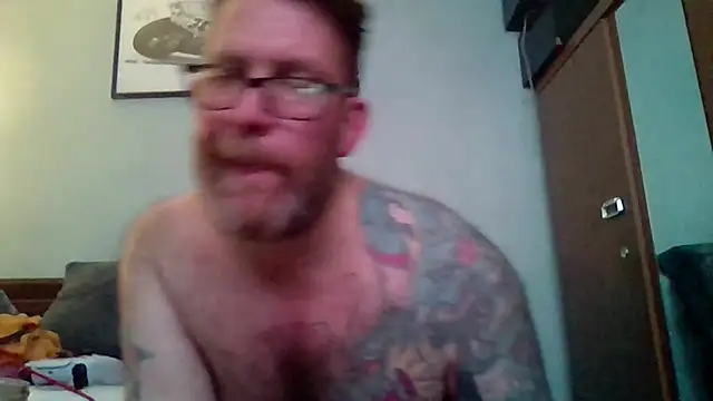 Snapshot of Tattooednakedguy chatting on 01/19/25, 12:28 Tattooednakedguy online show from 01/19/25, 12:28