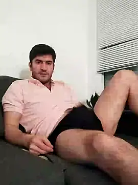 Analcholic online show from 02/04/25, 05:23