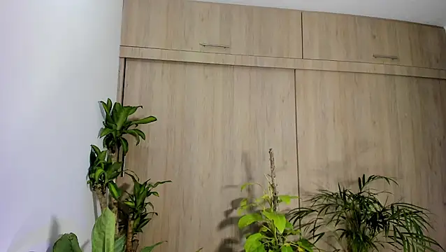 filletatouee online show from 11/18/25, 03:01