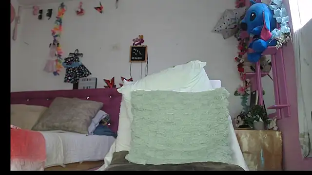 KeillyDiaz online show from 07/06/26, 07:05