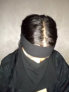 Narimane maroc online show from 12/01/25, 09:42