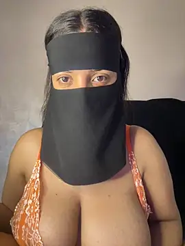 Narimane maroc online show from 06/12/26, 02:32