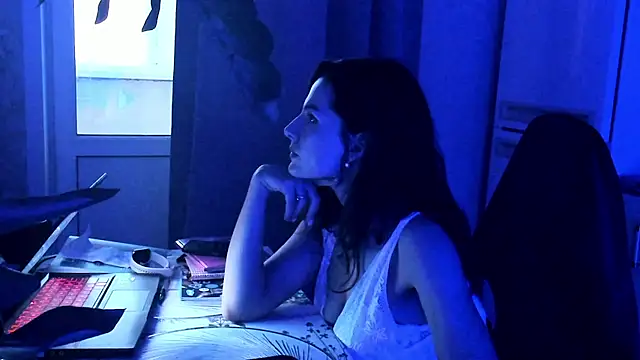 Snapshot of April_o_Nill chatting on 10/03/25, 02:14 April o Nill online show from 10/03/25, 02:14