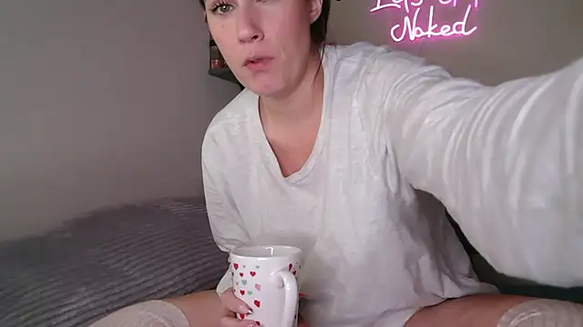 urdesire25 online show from 12/14/25, 05:35