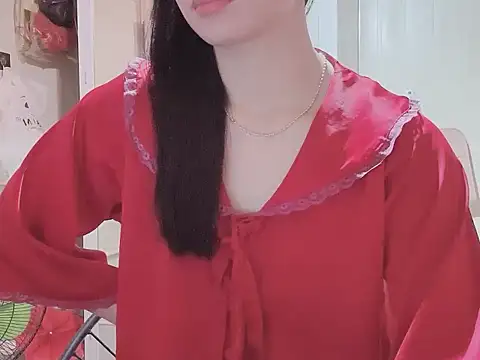 Snapshot of LinhChi_9x chatting on 10/22/25, 01:22 LinhChi 9x online show from 10/22/25, 01:22