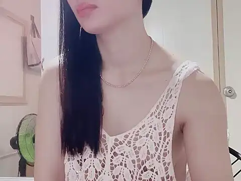 Snapshot of LinhChi_9x chatting on 11/09/25, 11:25 LinhChi 9x online show from 11/09/25, 11:25