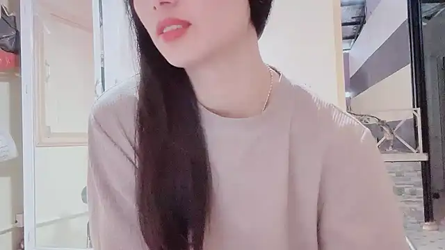 Snapshot of LinhChi_9x chatting on 11/20/25, 11:37 LinhChi 9x online show from 11/20/25, 11:37