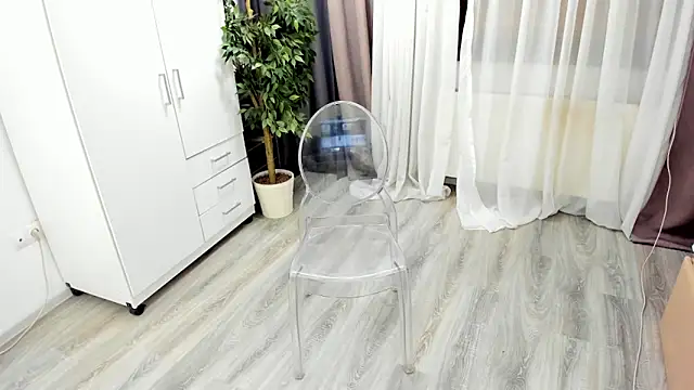 Snapshot of SpiceCarla chatting on 01/04/25, 07:44 SpiceCarla online show from 01/04/25, 07:44