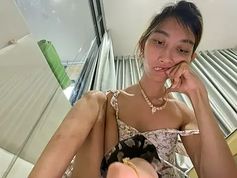 cave18hot online show from 02/18/25, 10:49
