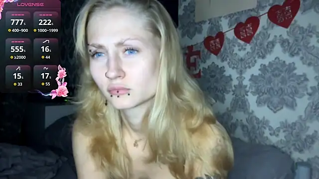 Snapshot of MarthaGees chatting on 09/26/25, 03:16 MarthaGees online show from 09/26/25, 03:16