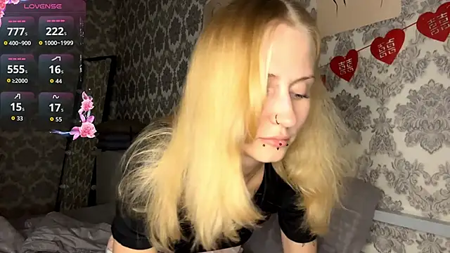 Snapshot of MarthaGees chatting on 09/29/25, 03:28 MarthaGees online show from 09/29/25, 03:28