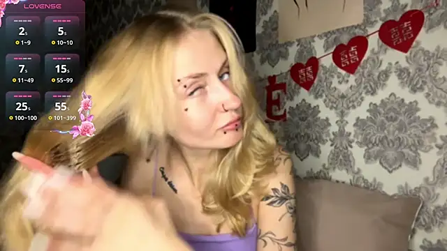 Snapshot of MarthaGees chatting on 10/02/25, 03:08 MarthaGees online show from 10/02/25, 03:08