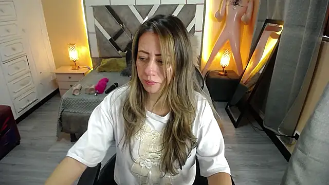 miss hanna07 online show from 01/22/25, 12:17