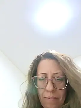 miss hanna07 online show from 02/03/25, 12:04