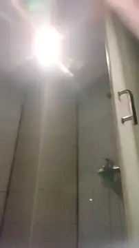 Snapshot of YuHsuant chatting on 12/04/25, 07:00 YuHsuant online show from 12/04/25, 07:00