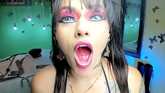 angelina james  online show from 05/13/26, 08:49