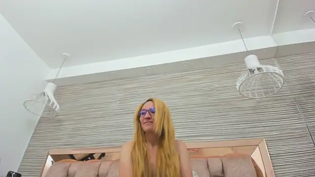 maddy cartter online show from 09/30/25, 11:37