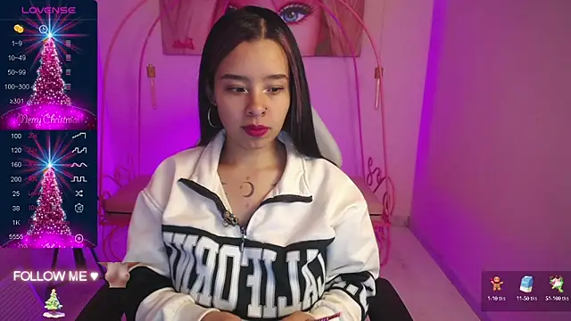 Mia Lopez  online show from 12/19/24, 12:12