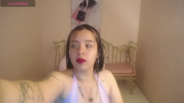 Mia Lopez  online show from 01/08/25, 09:53
