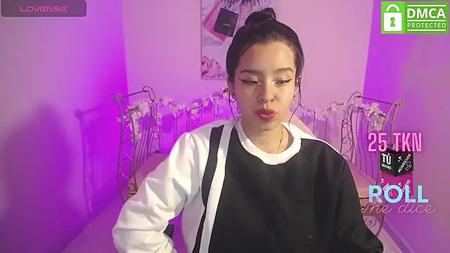 Mia Lopez  online show from 02/24/25, 10:48