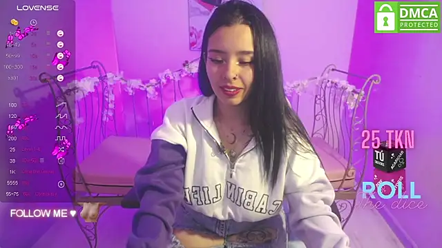 Mia Lopez  online show from 03/04/25, 03:04