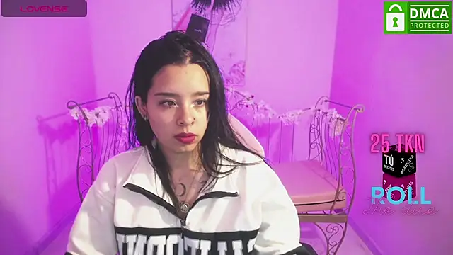 Mia Lopez  online show from 03/20/25, 12:00