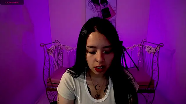 Mia Lopez  online show from 03/22/25, 11:53