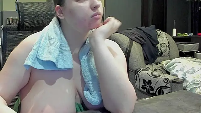 1lindsey1 online show from 02/10/25, 02:26