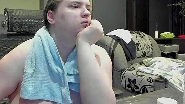 1lindsey1 online show from 02/13/25, 05:54