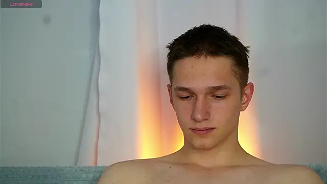 dustyn fox online show from 12/06/24, 05:22