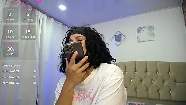 zoe alanaa online show from 03/10/25, 01:23