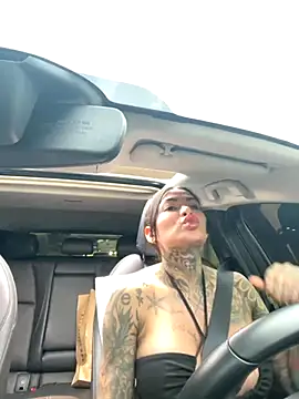 Iam Annii online show from 10/17/25, 09:17