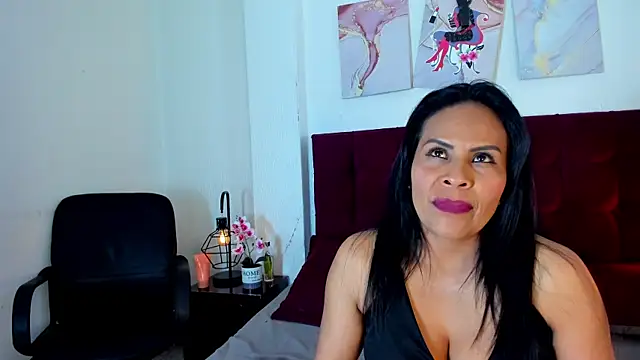 Snapshot of Anthonelaa__ chatting on 10/01/25, 07:53 Anthonelaa   online show from 10/01/25, 07:53