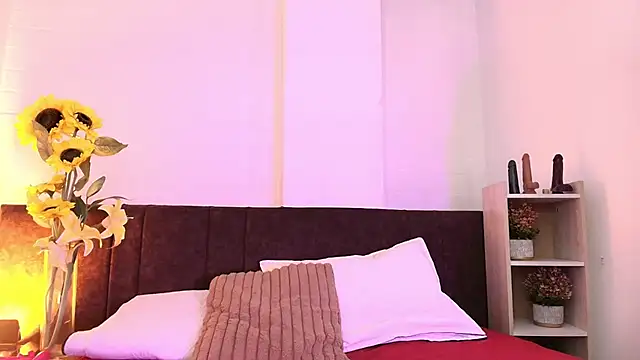 Anthonelaa   online show from 07/19/26, 01:26