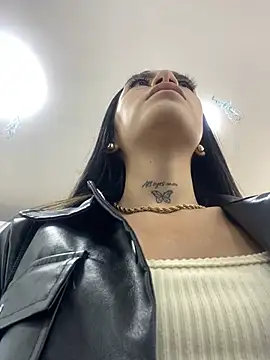 Effy Bonny online show from 12/17/24, 07:37